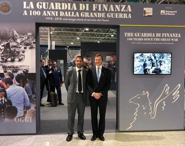 46783747_1604015933032910_1584970801990336512_n-2