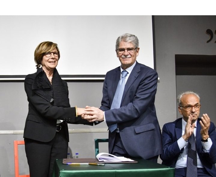 60406337_1838343056266862_8528804837872107520_n