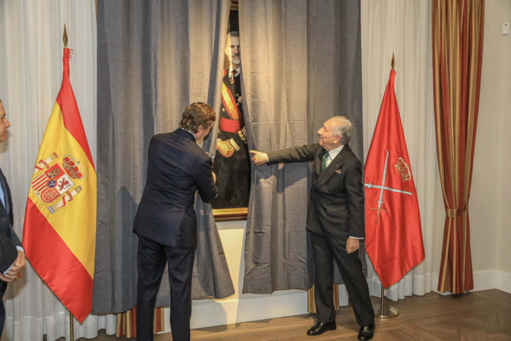 Presentación del Retrato de S.M. El Rey y Conferencia «Felipe VI. 10 Años de Reinado»